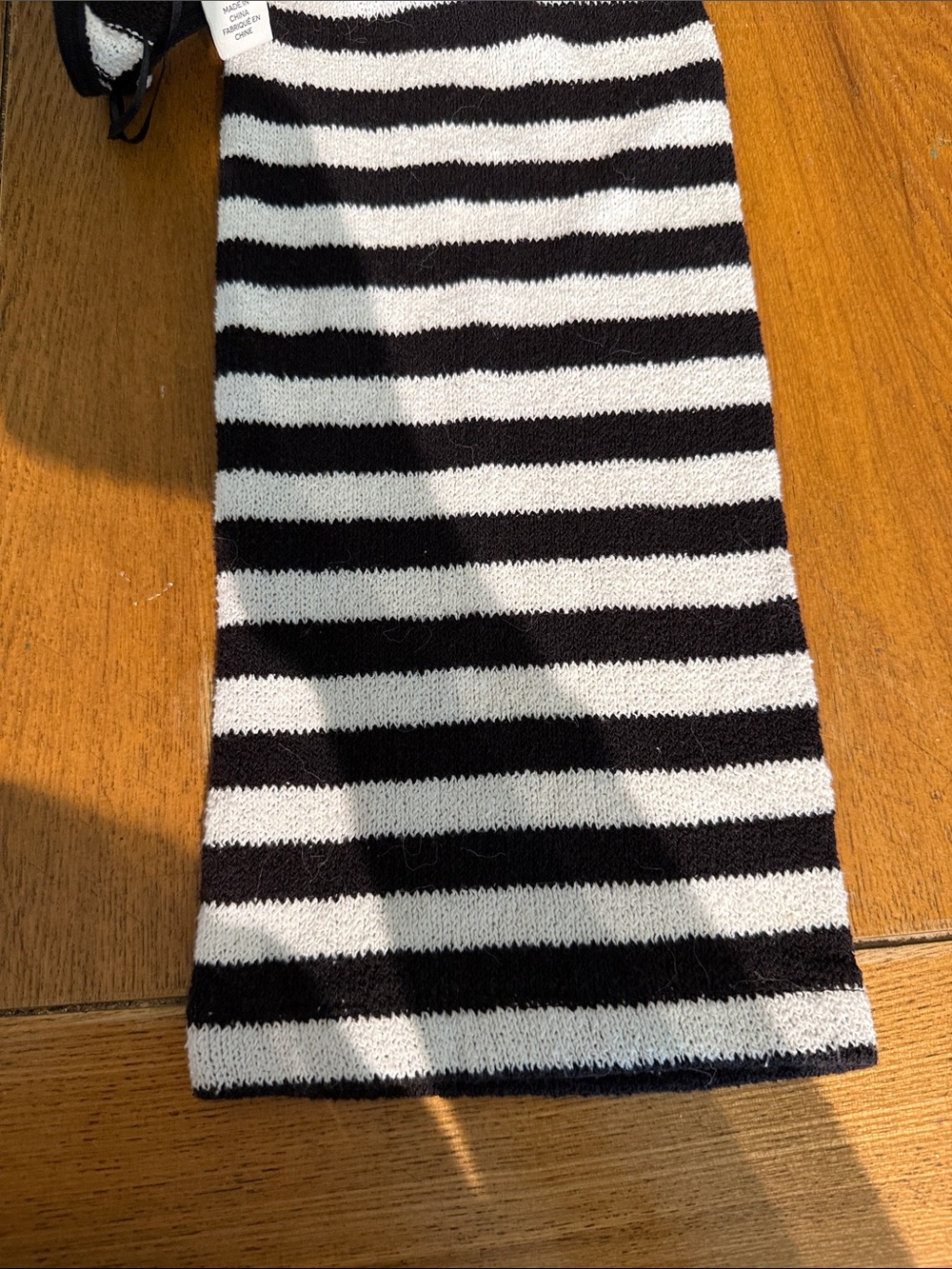 H&M Black and White Striped Cropped Crewneck Sweater - Picture 3 of 3